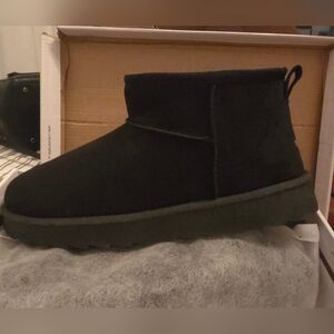 Black Ankle Winter Boot - Suede Style